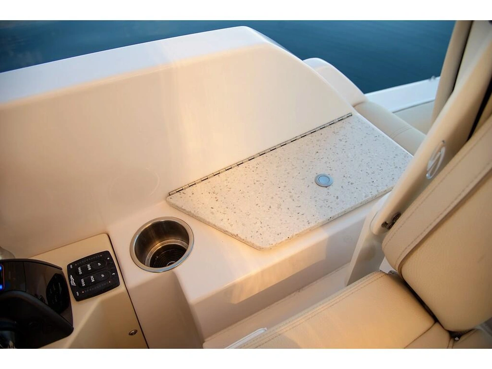 Regal Sav 33 2026 alt