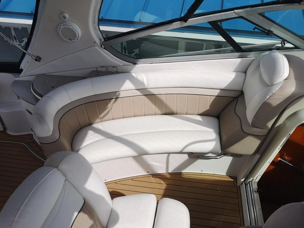 2005 Four Winns 348 alt