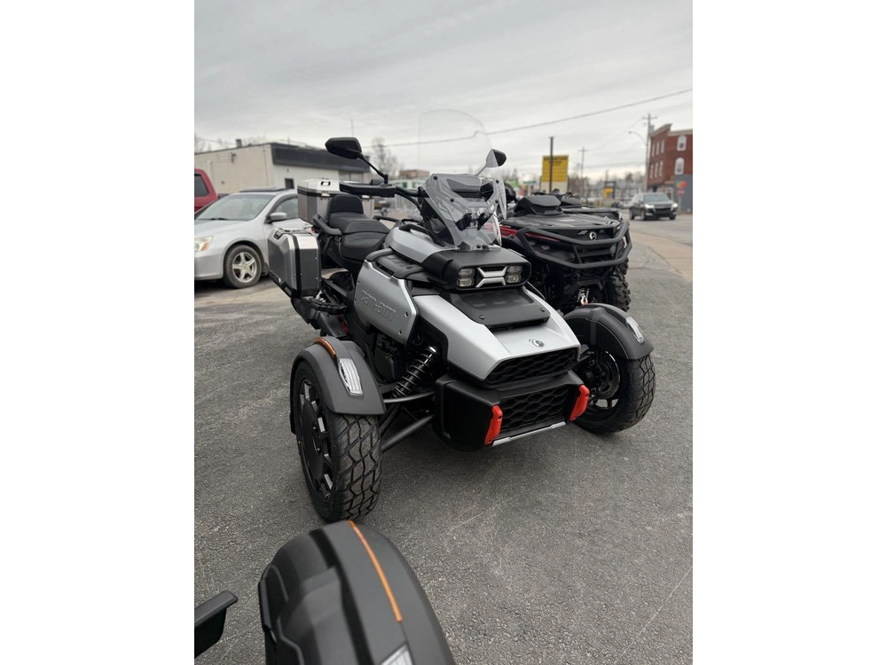 2025 Can-am Canyon Xt