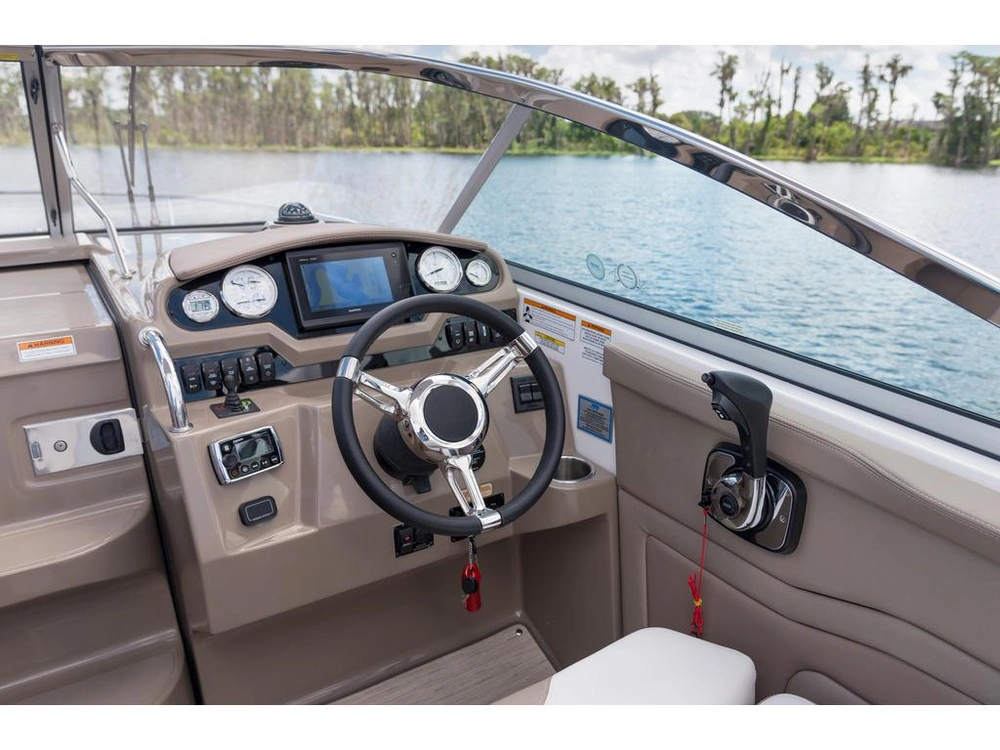 2026 Regal 28 Express alt