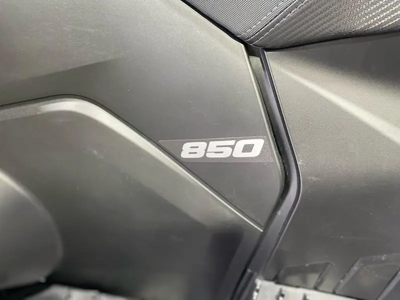 2025 Can-Am OUTLANDER MAX 850 XT **NOUVEAU LOOK ET NOUVEAU MOTEUR 999CC**