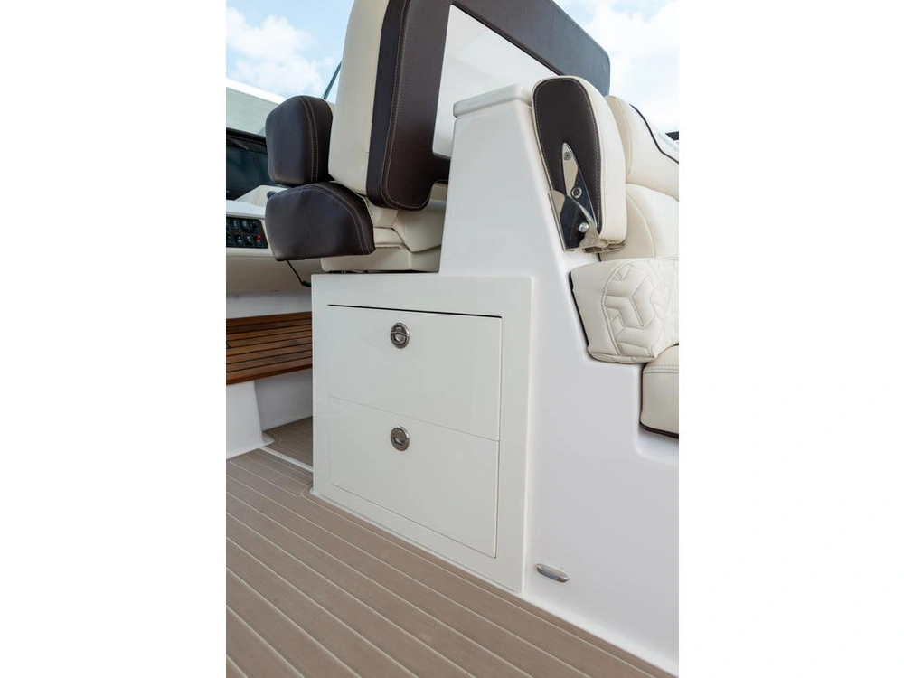2026 Regal Lx 36 alt