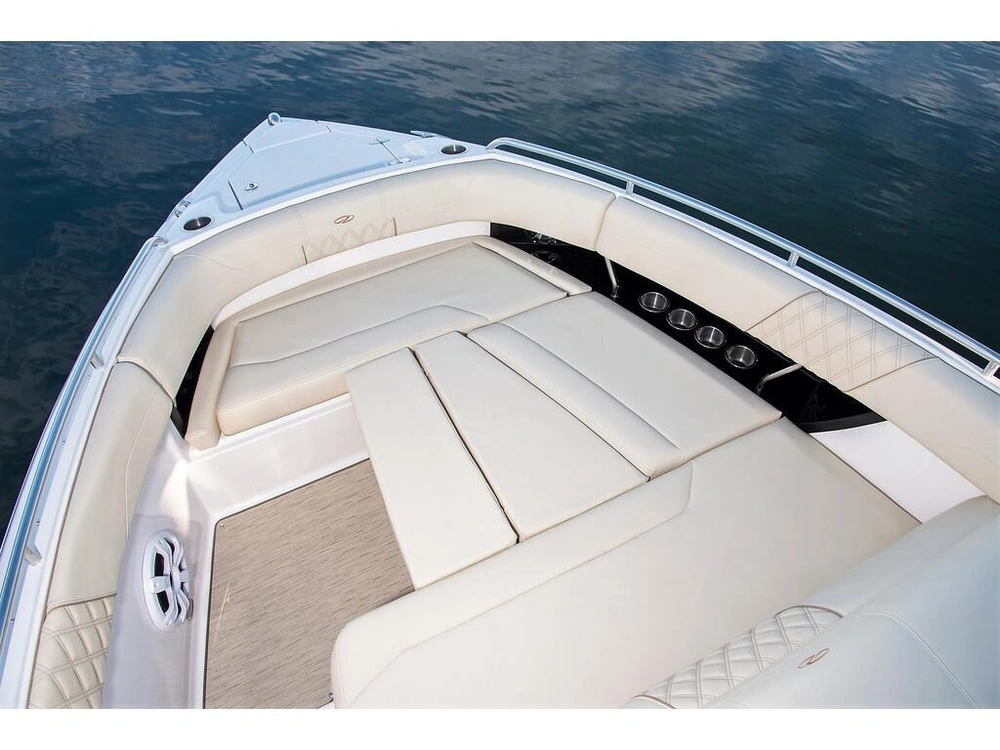Regal Sav 33 2026 alt