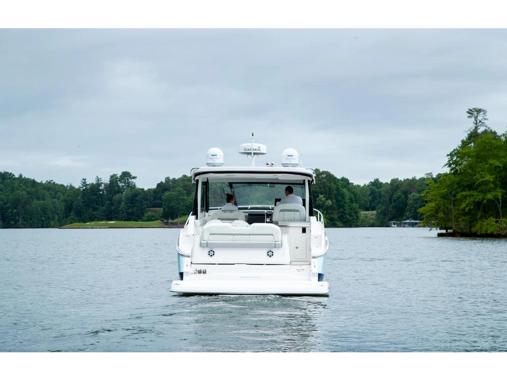 Regal 36 Grande Coupe 2026 alt