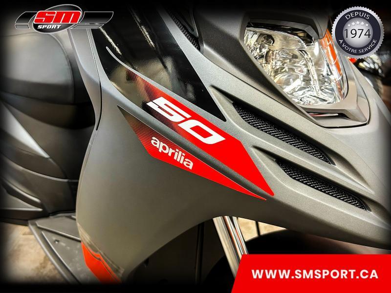2025 Aprilia SR 50 MT 4T