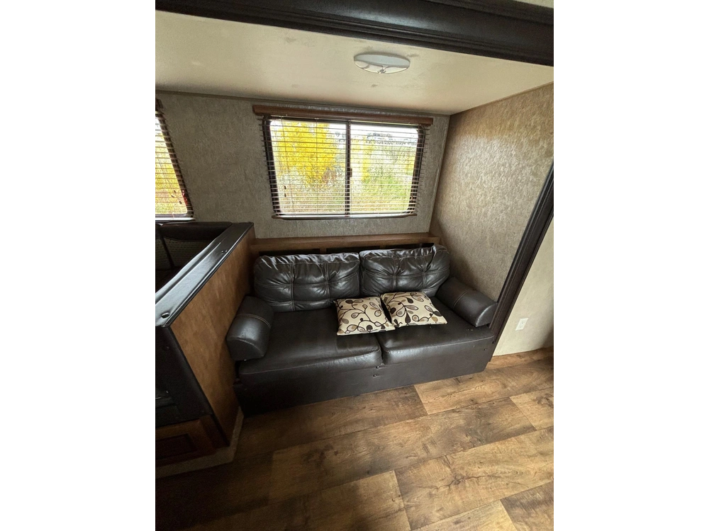 2017 Salem By Forest River Cruise Lite 263bhxl alt