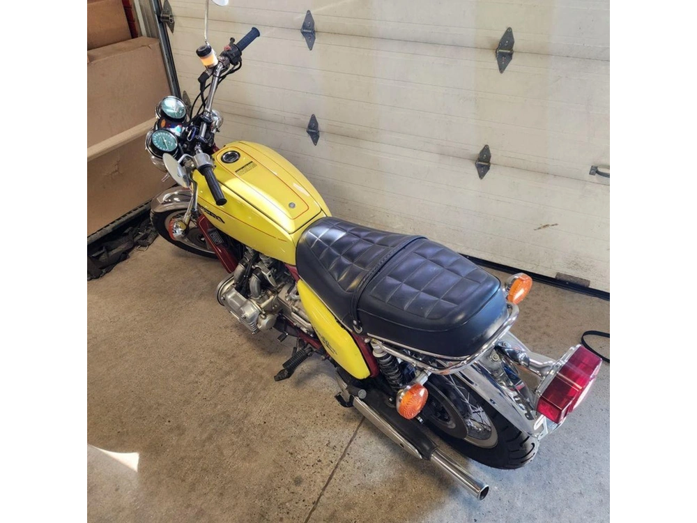 1976 Honda Goldwing alt