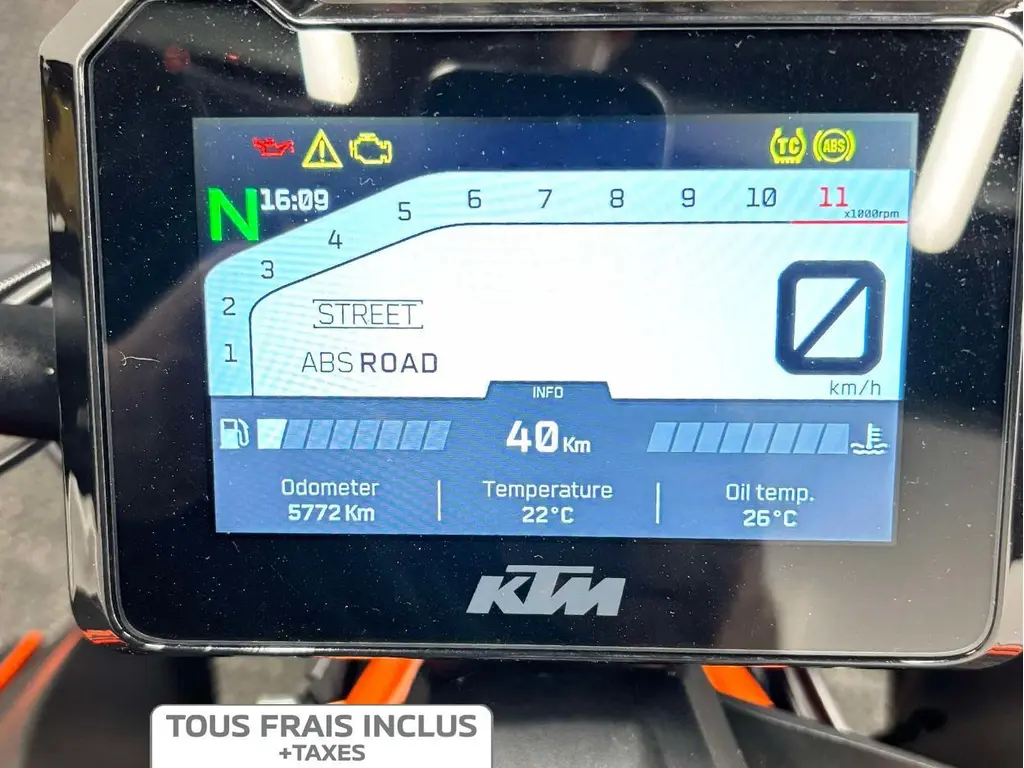 2021 KTM 1290 SUPER DUKE R
