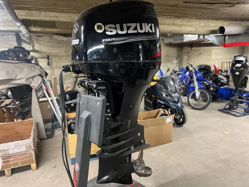 2021 Suzuki DF300