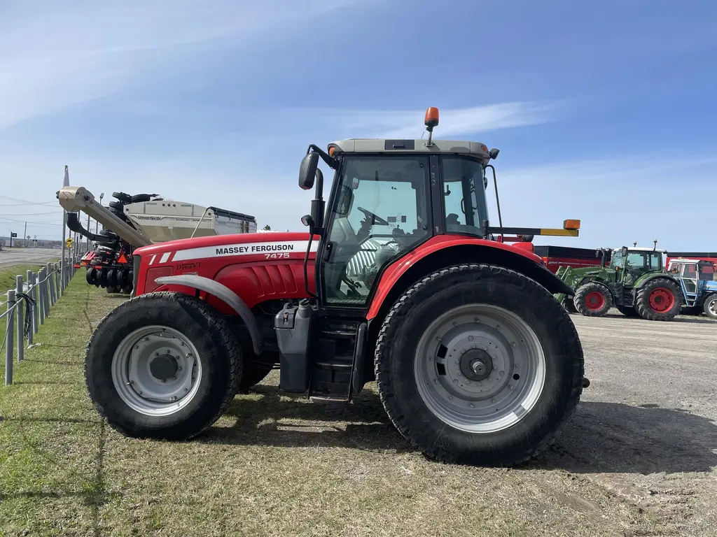2010 Massey Ferguson 7475