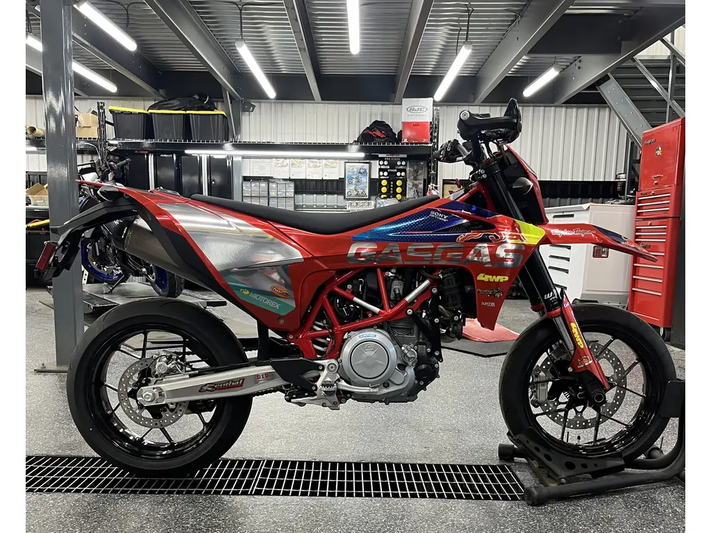 2024 GASGAS SM 700 