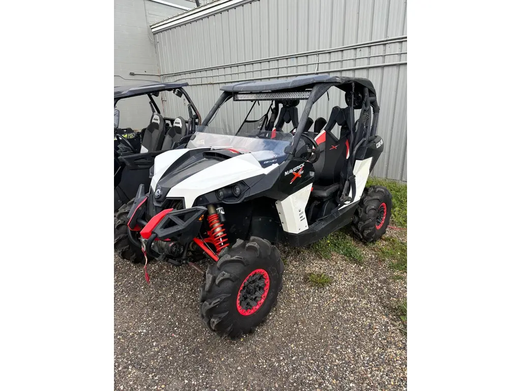 2014 Can-Am Maverick 