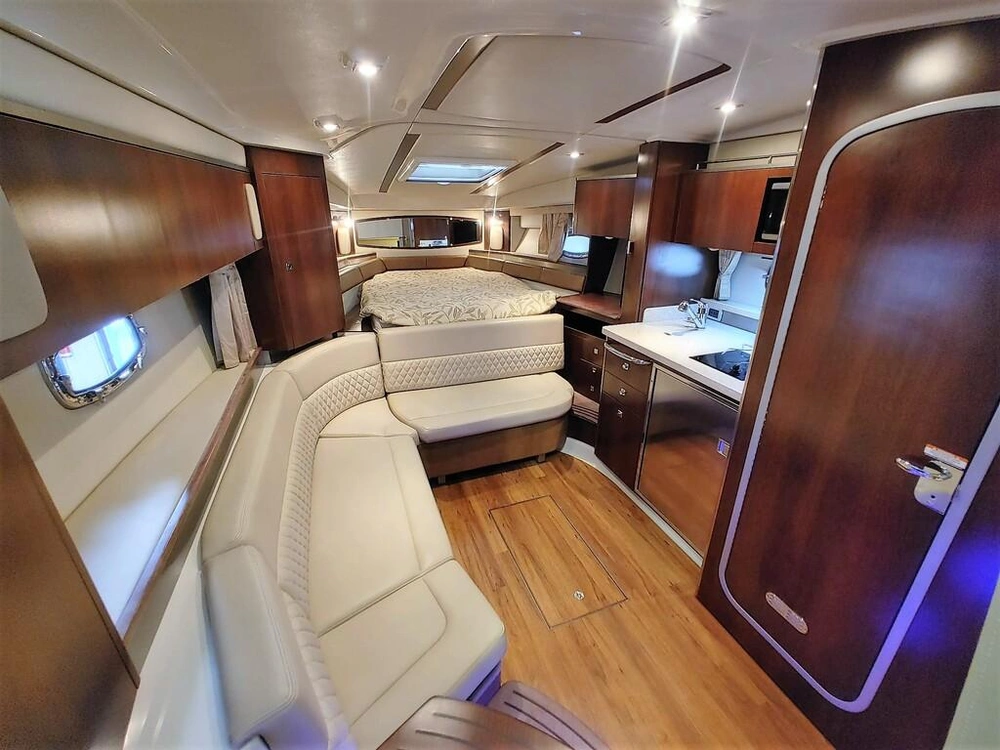 2013 Chaparral 330 Signature alt