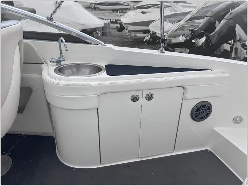 2014 Sea Ray 260 SunDeck