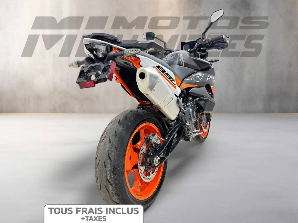 2024 KTM 890 SMT