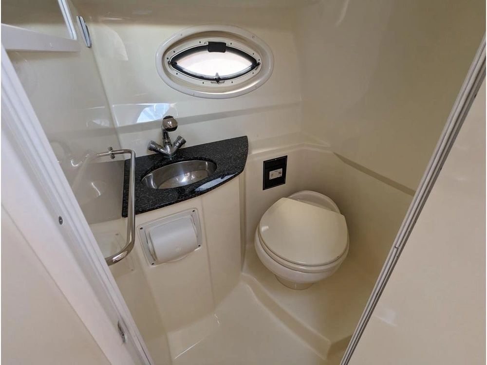 Monterey Boats 260 Scr 2013 alt