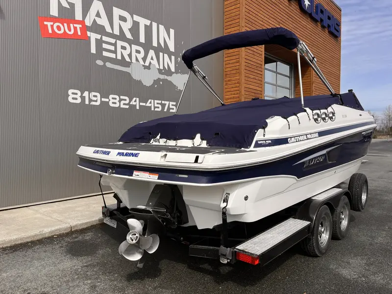 Larson LXI 258 volvo 5,7 2010