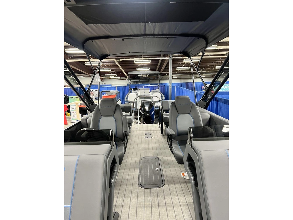 2025 Manitou Explore 22 Navigator W/ Trifold Bench + 250xl Merc & Trailer