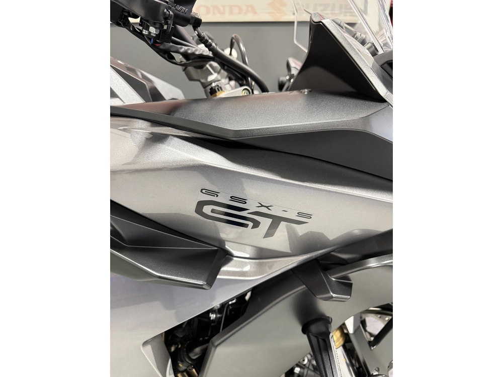 Suzuki Gsx-s1000gt+ Gsx-s1000gt+ 2025 alt