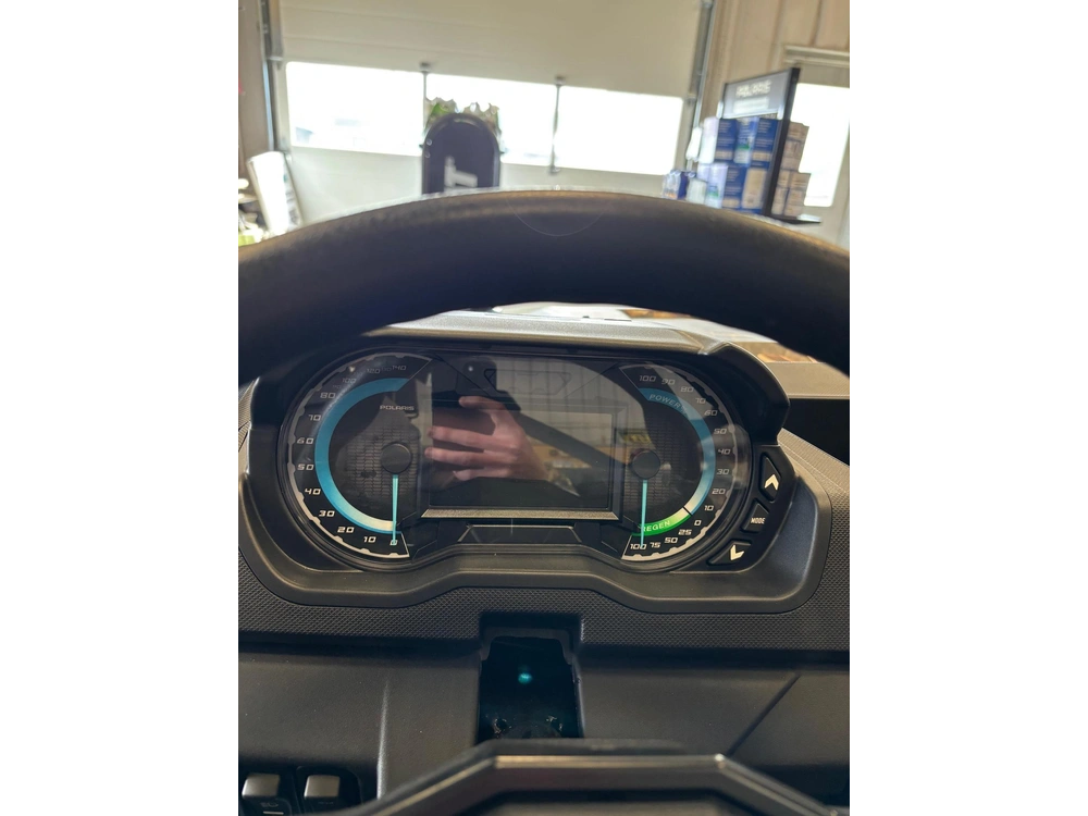 2024 Polaris Ranger Kinetic Ev alt