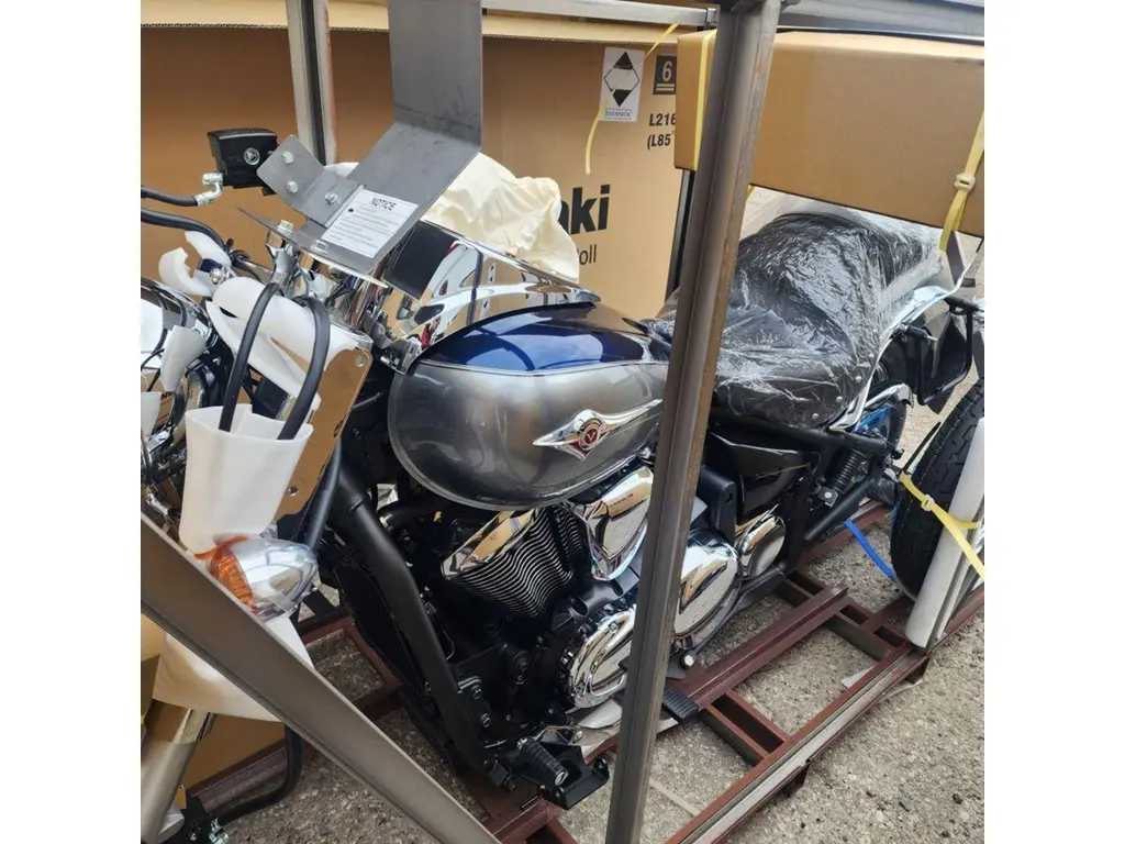 2025 Kawasaki Vulcan 900 Classic LT 