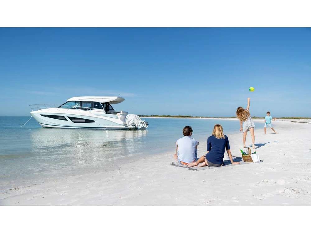 Regal 42 Xo 2026 alt