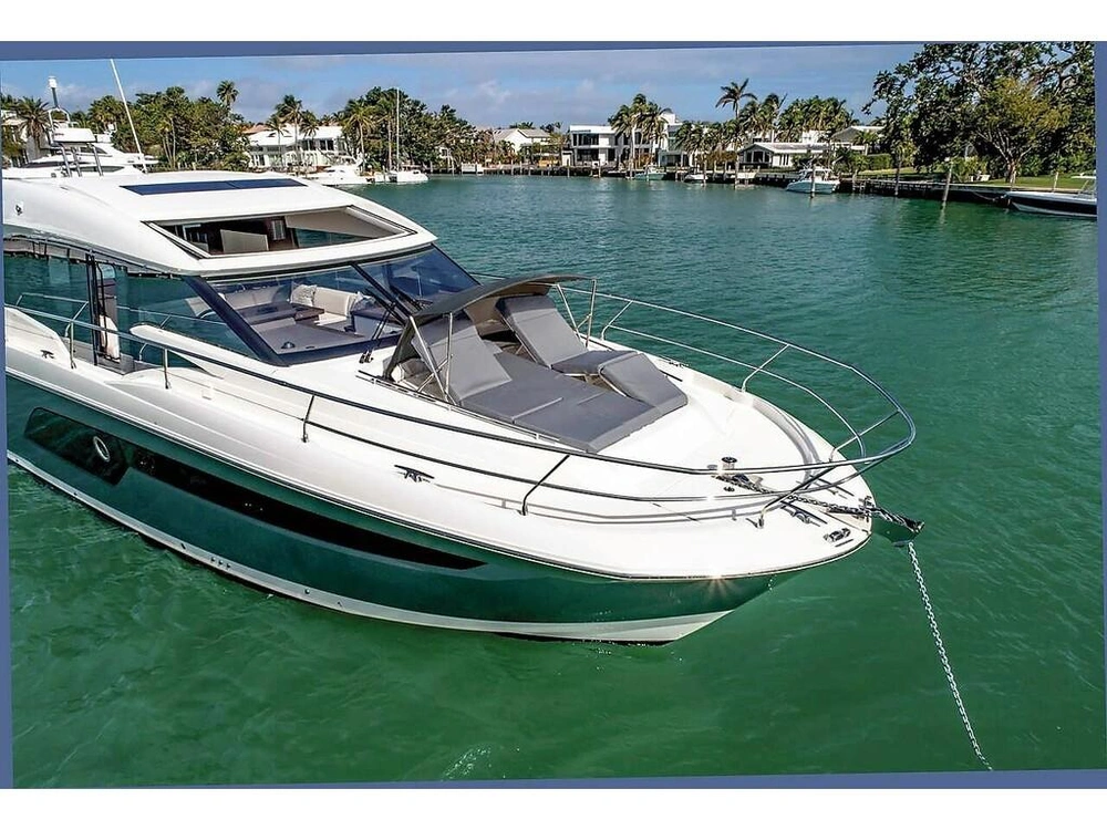 Prestige Yachts 520s 2026 alt