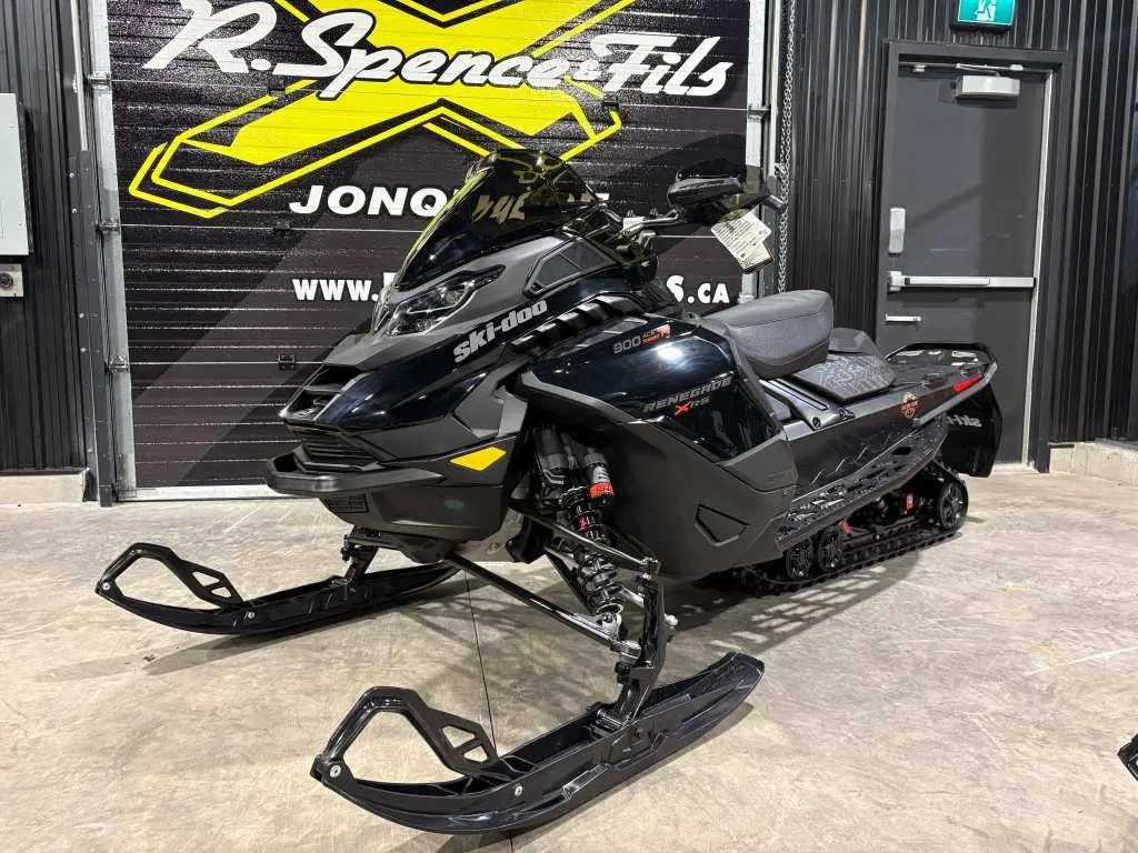 Ski-Doo RENEGADE X-RS 900 ACE Turbo R Ice Ripper XT 1.25'' E.S. w/ Smart-Shox w/ 10.25'' Touchscreen 2025