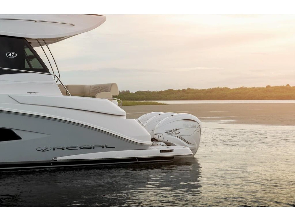 Regal 42 Fxo 2026 alt