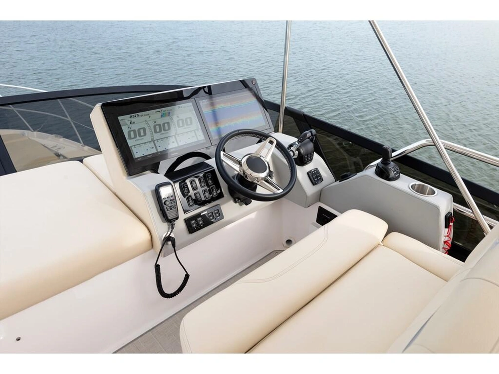 Regal 42 Fxo 2026 alt