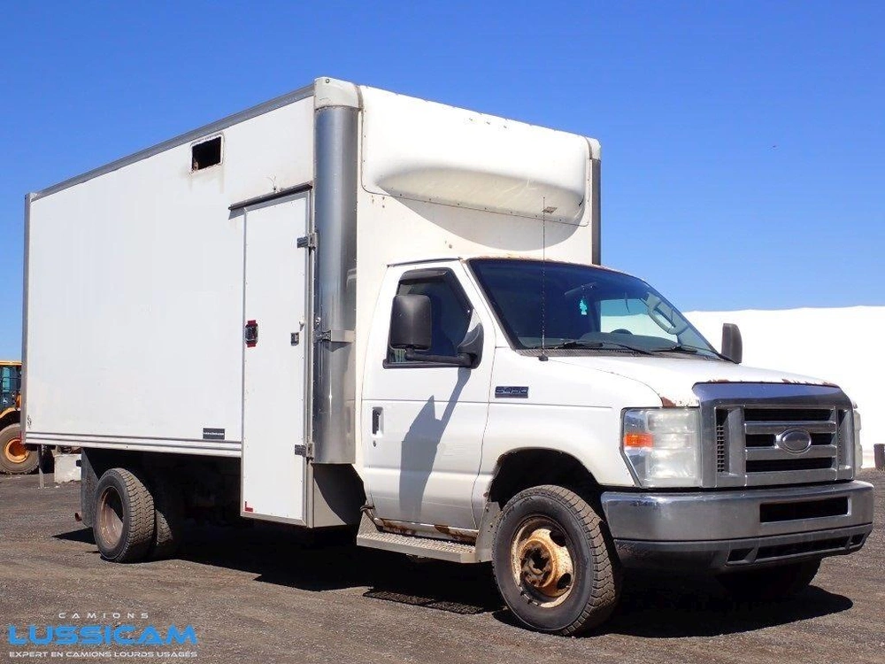 Ford E-450 2013