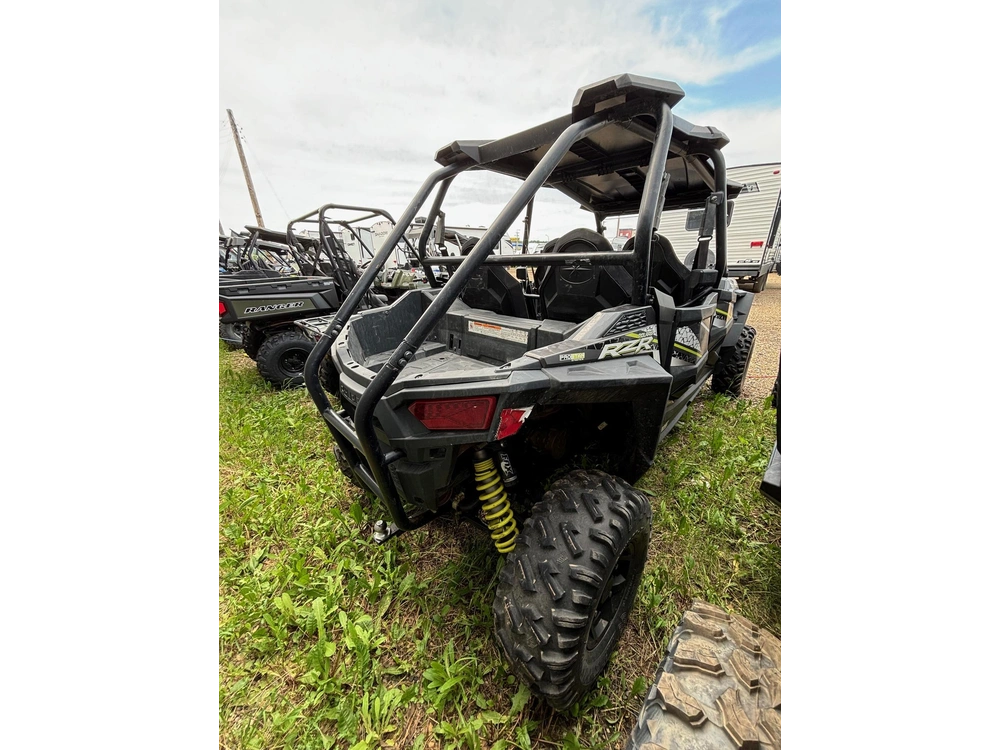 2017 Polaris Rzr alt