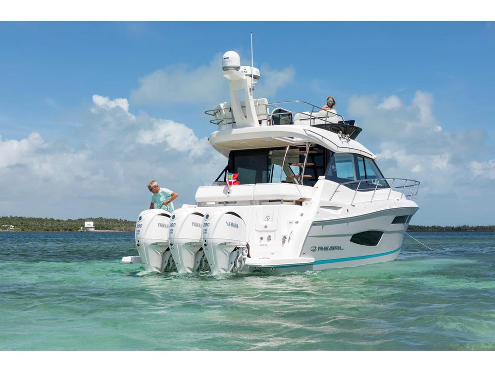 2026 Regal 38 Fxo alt