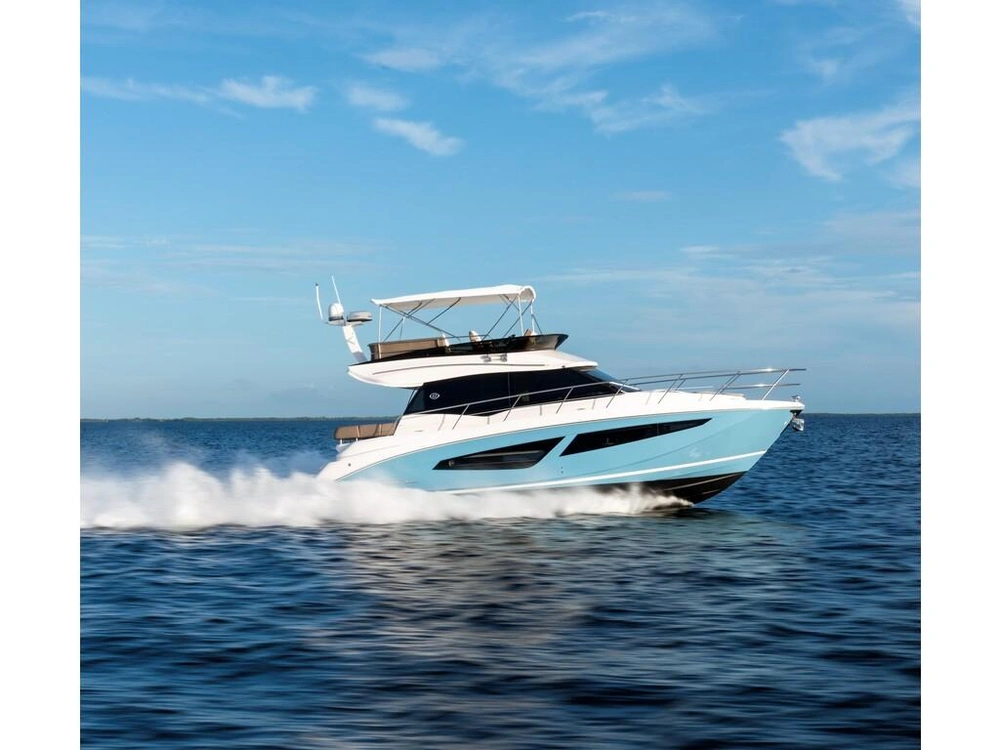 Regal 42 Flybridge 2026 alt