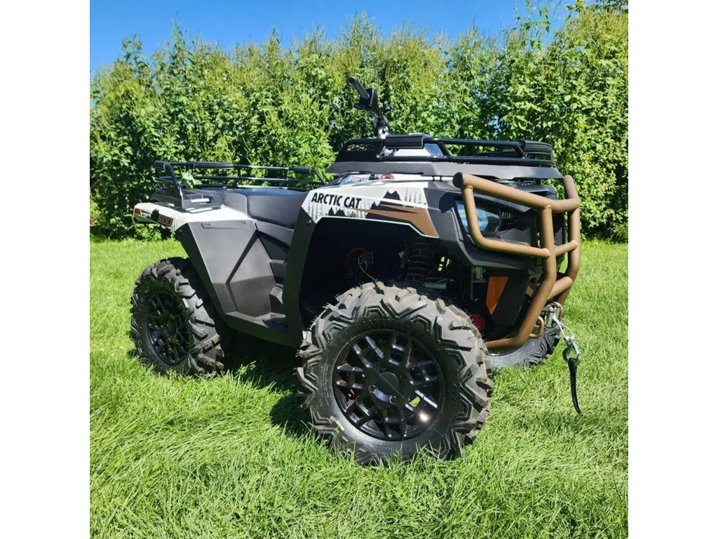 2023 Arctic Cat Alterra 600 Black Hills Edition 