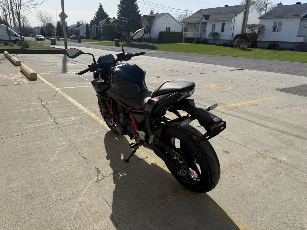 Kawasaki Z650 Abs 2025 alt