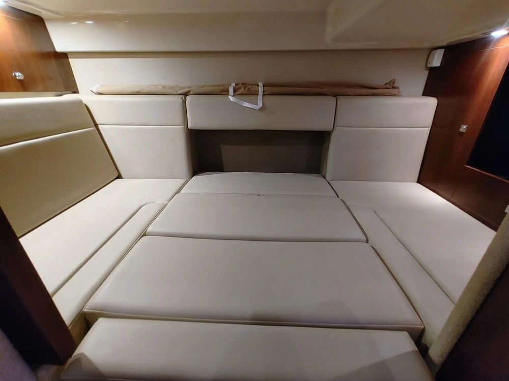 2013 Chaparral 330 Signature alt