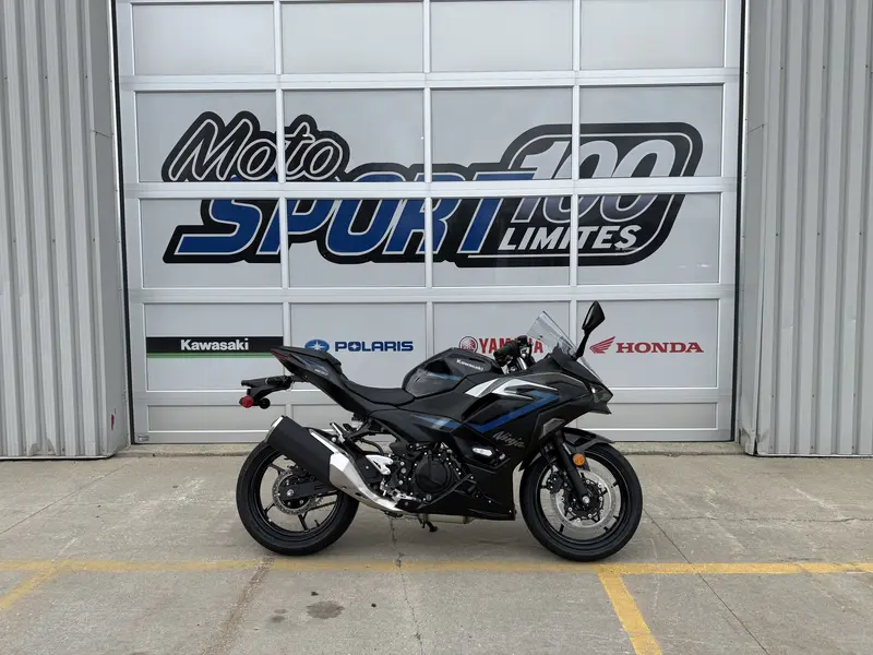 2025 Kawasaki NINJA 500 SE