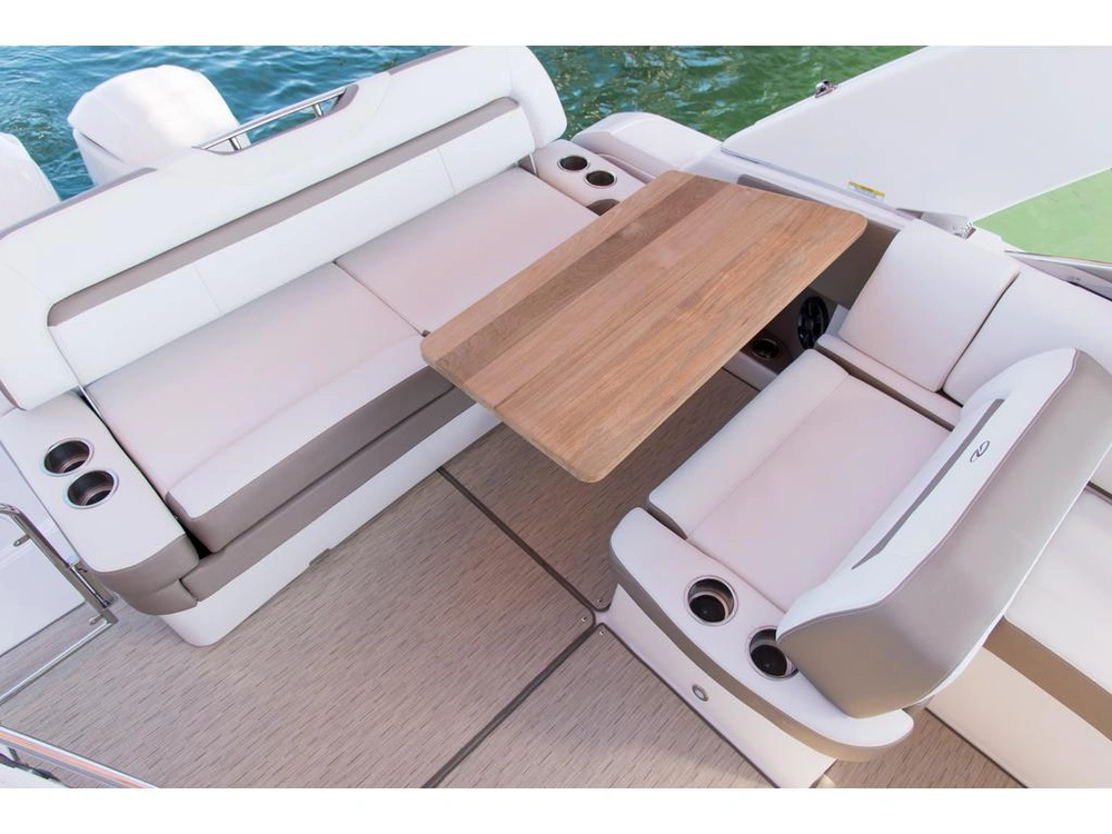 Regal 33xo 2026 alt