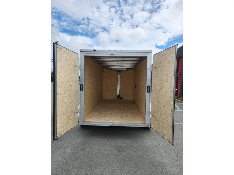 2023 EZ Hauler REMORQUE FERMÉE 6X12 PORTE DOUBLE