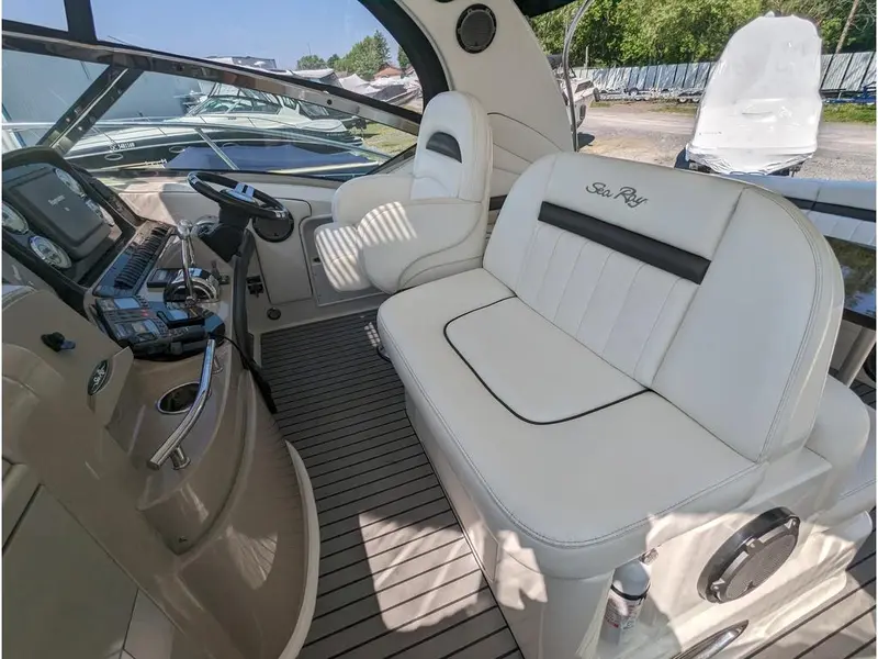 Sea Ray Sundancer 390 2005