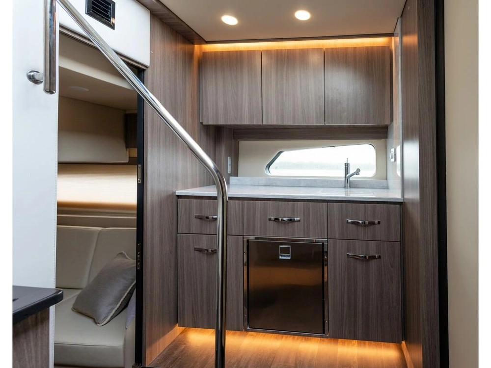 Regal 42 Xo 2026 alt