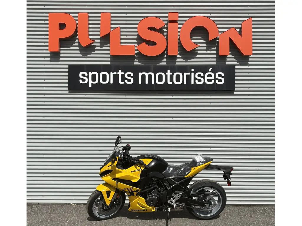 Suzuki GSX-8R  2025