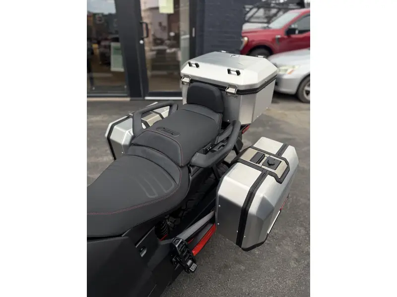 2025 Can-Am Canyon XT