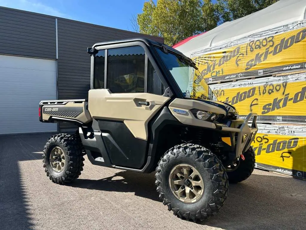 Can-Am Defender LIMITED CAB HD10 2025