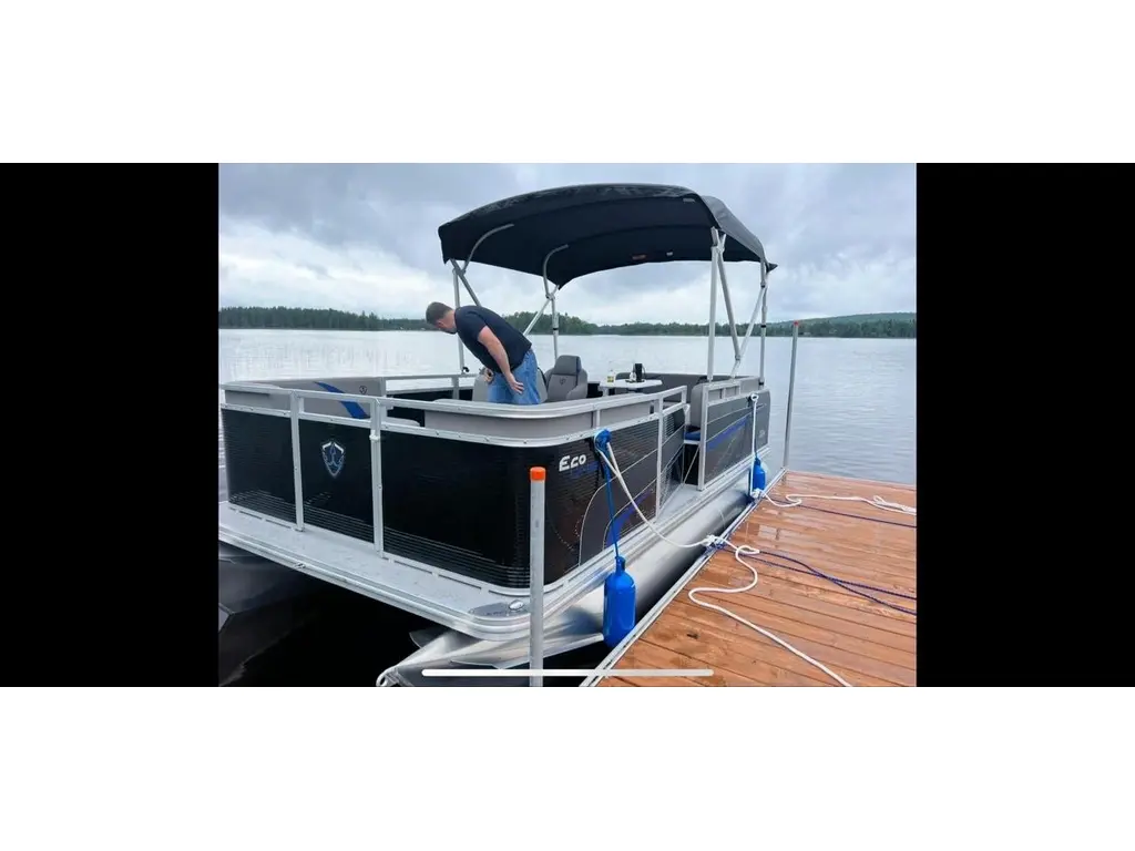 2022 Armada ECO 168 LX