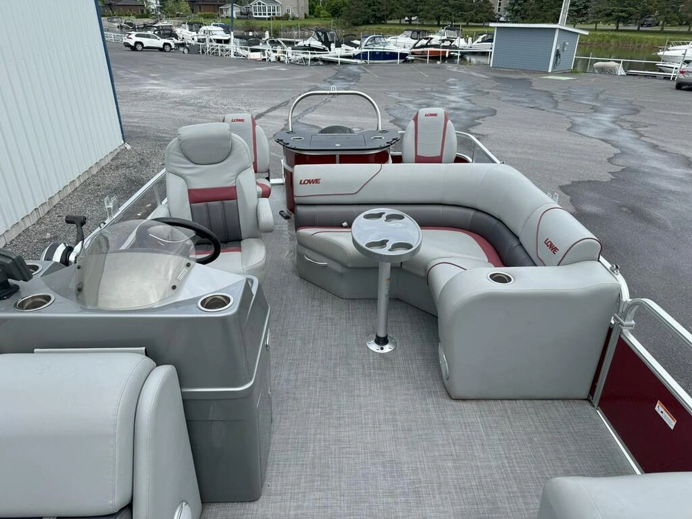 Lowe Boats Sport Fish 212 2019 alt