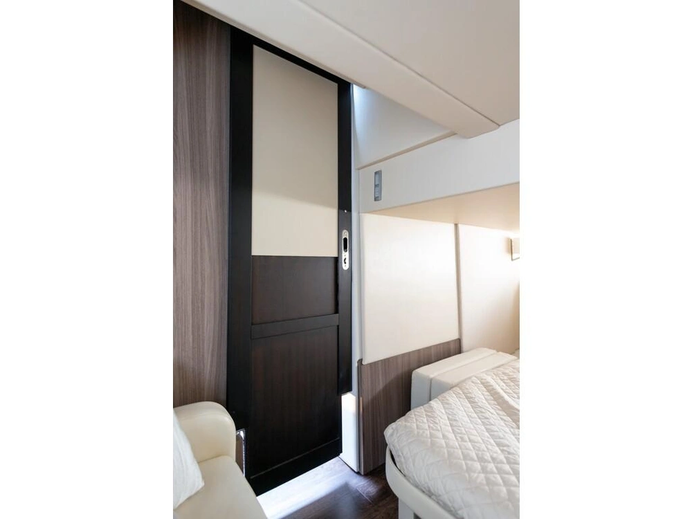 Regal 42 Fxo 2026 alt