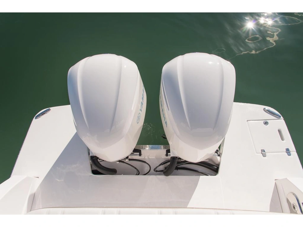 Regal 33xo 2026 alt