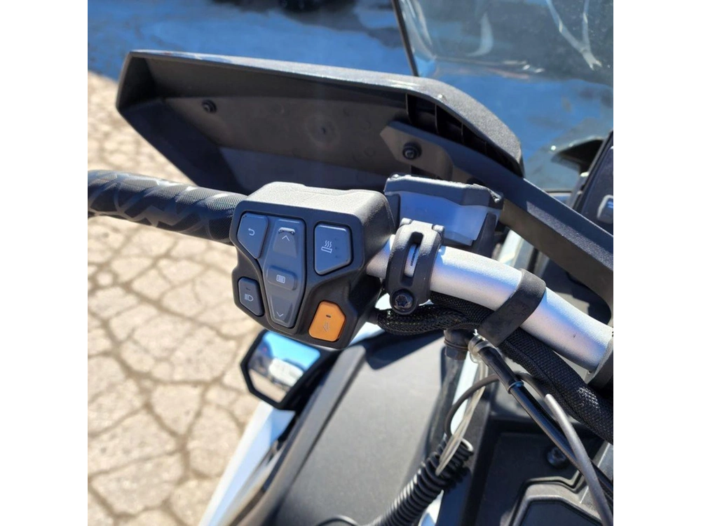 2021 Polaris 850 Indy Vr1 137 alt
